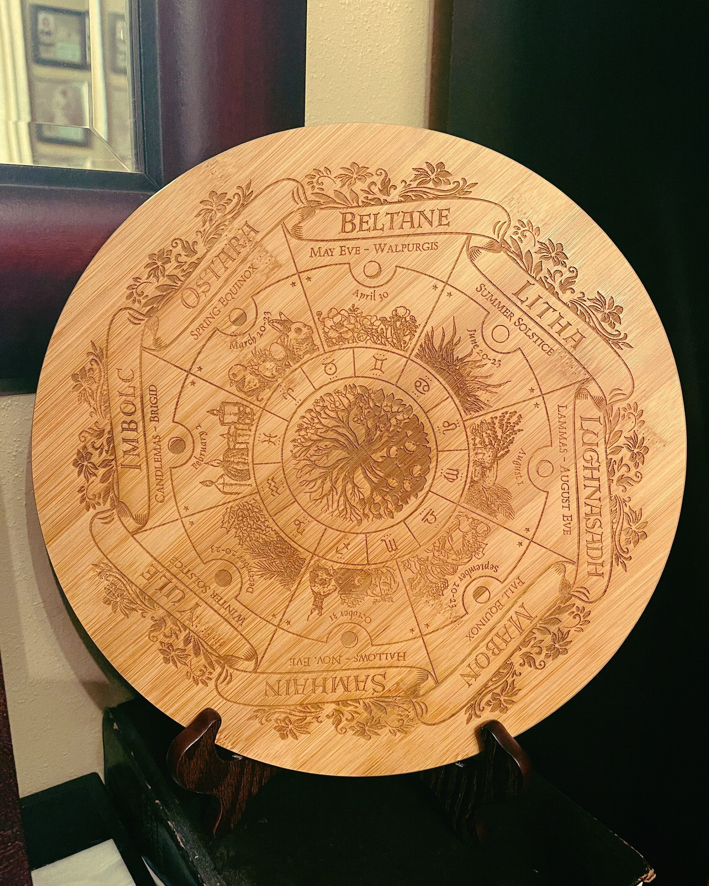 Wheel of the Year / Witches Calendar Bamboo Servingboard