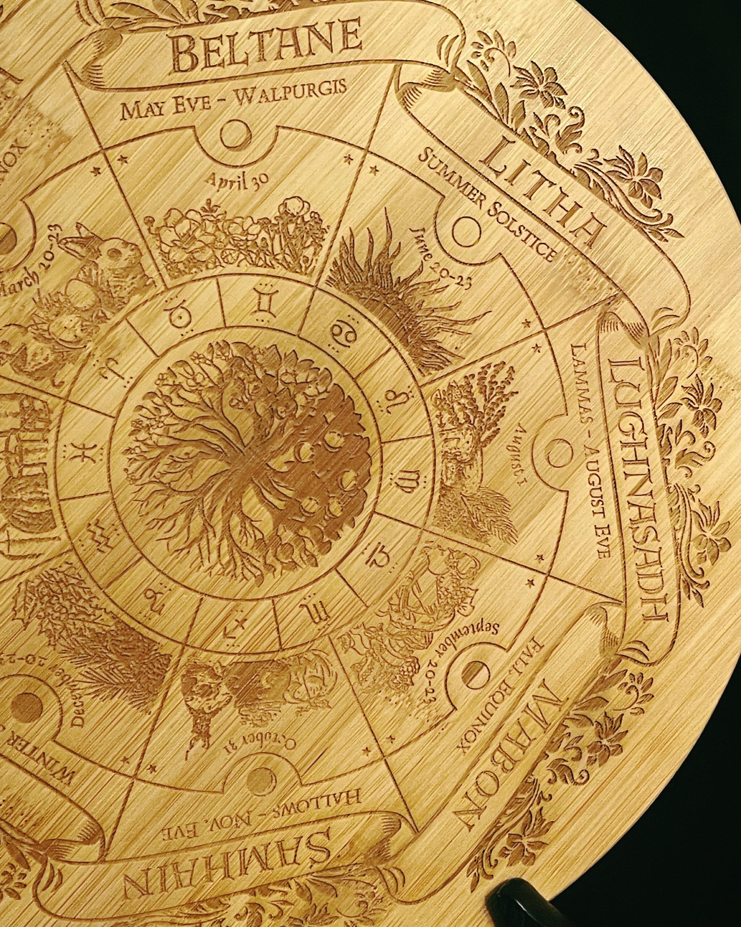 Wheel of the Year / Witches Calendar Bamboo Servingboard